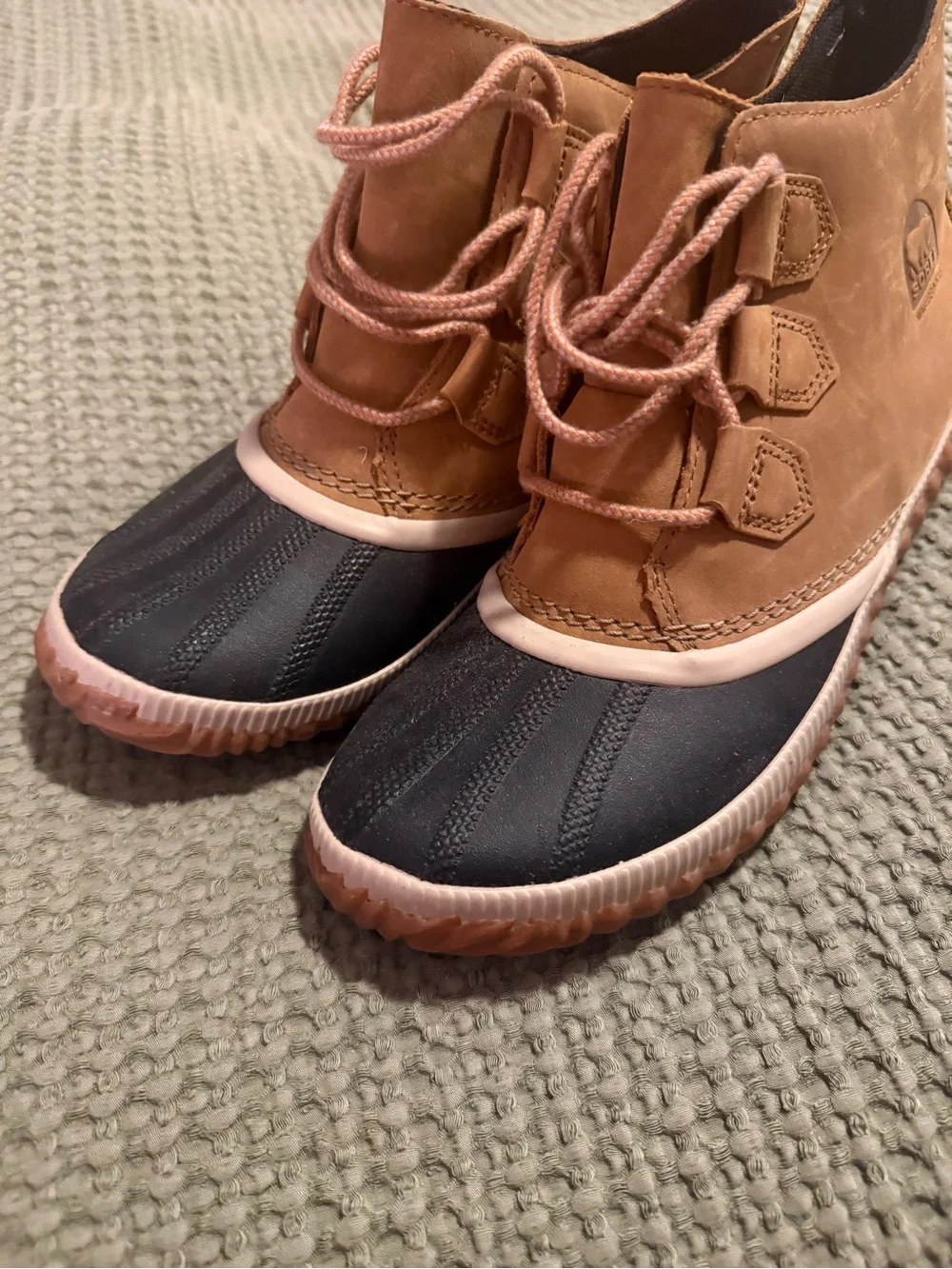Sorel Women’s Two-Tone Duck Boots in Black and Brown